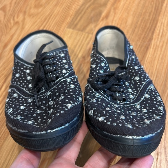 Vintage Cache bundle of 2 hand painted embellished sneakers women’s size 7 - Picture 10 of 16